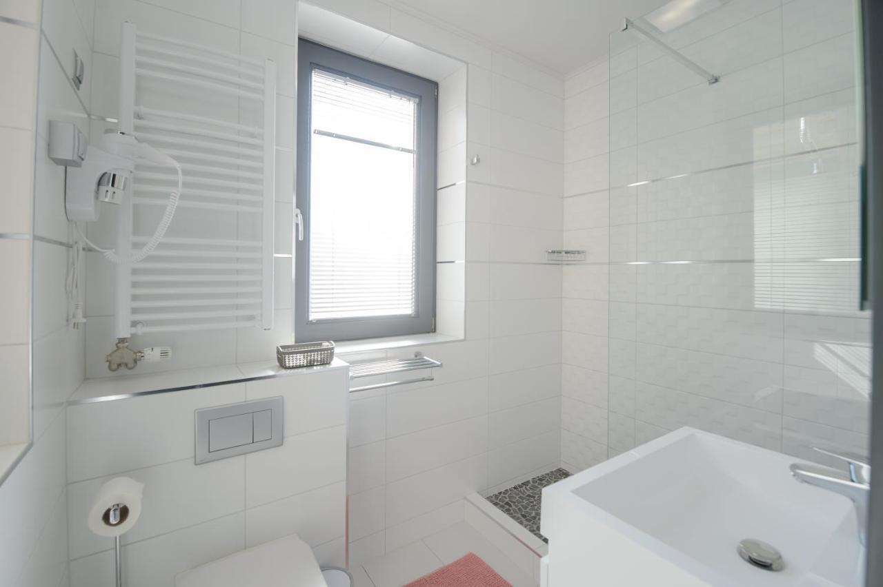 Hr Apartmanhaz Eger Zewnętrze zdjęcie
