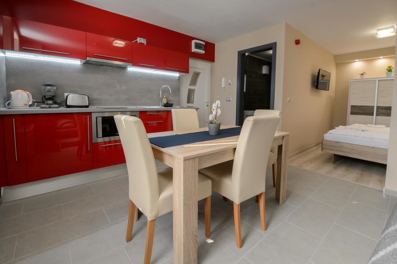 Hr Apartmanhaz Eger Zewnętrze zdjęcie