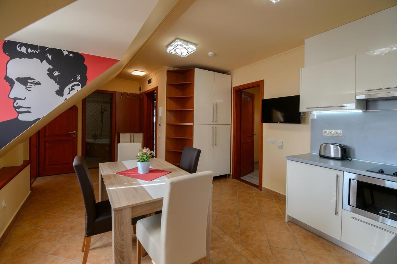 Hr Apartmanhaz Eger Zewnętrze zdjęcie